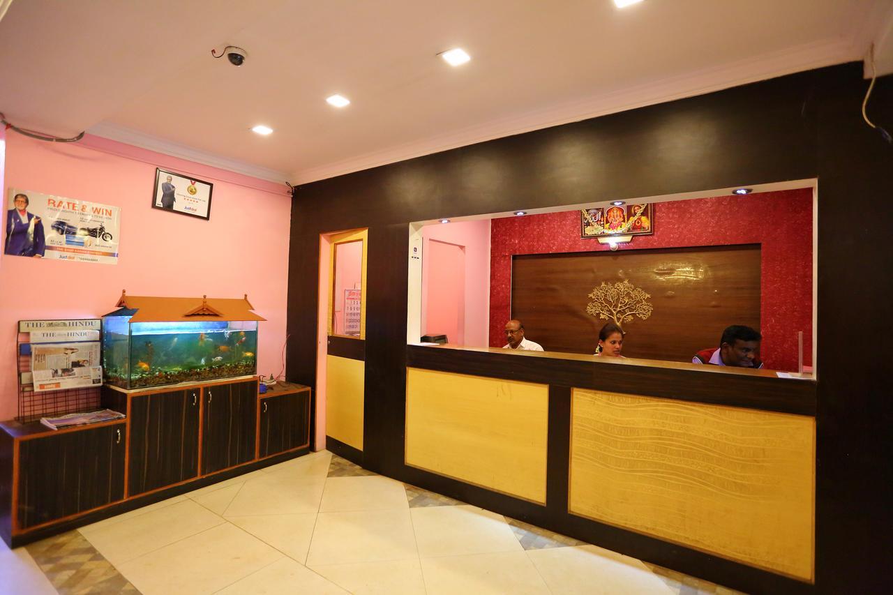 Hotel Charring Cross Udagamandalam Exterior foto